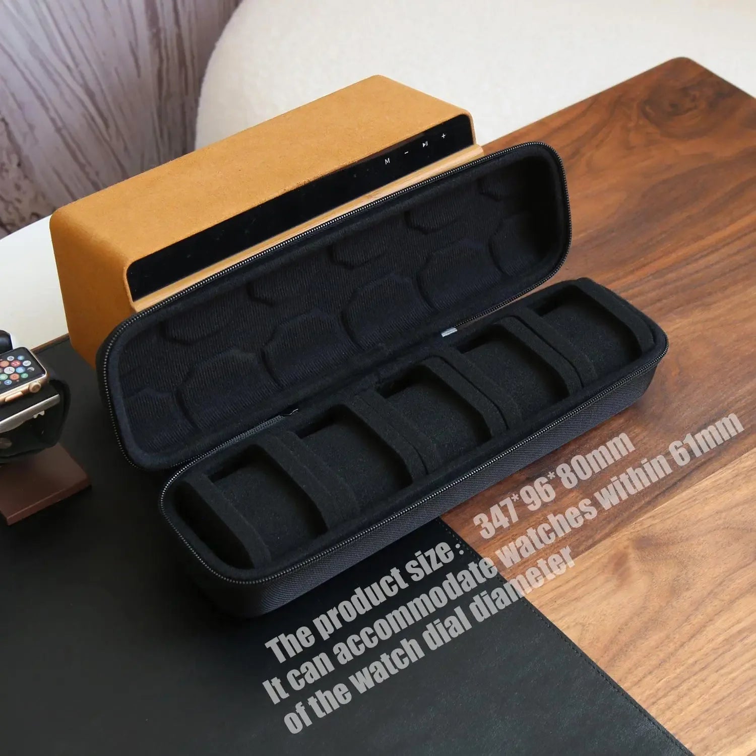 Paazomy watch box, take it anywhere.